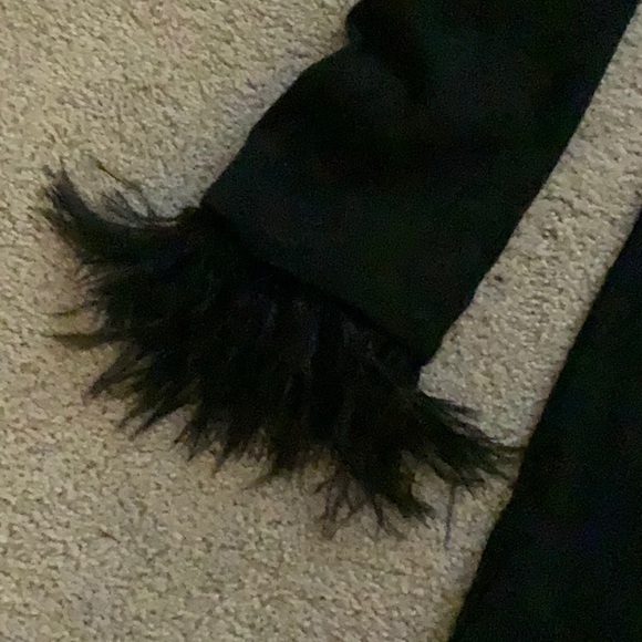 J.Crew Black Top With Feather Accent XXS NWT - Picture 4 of 6
